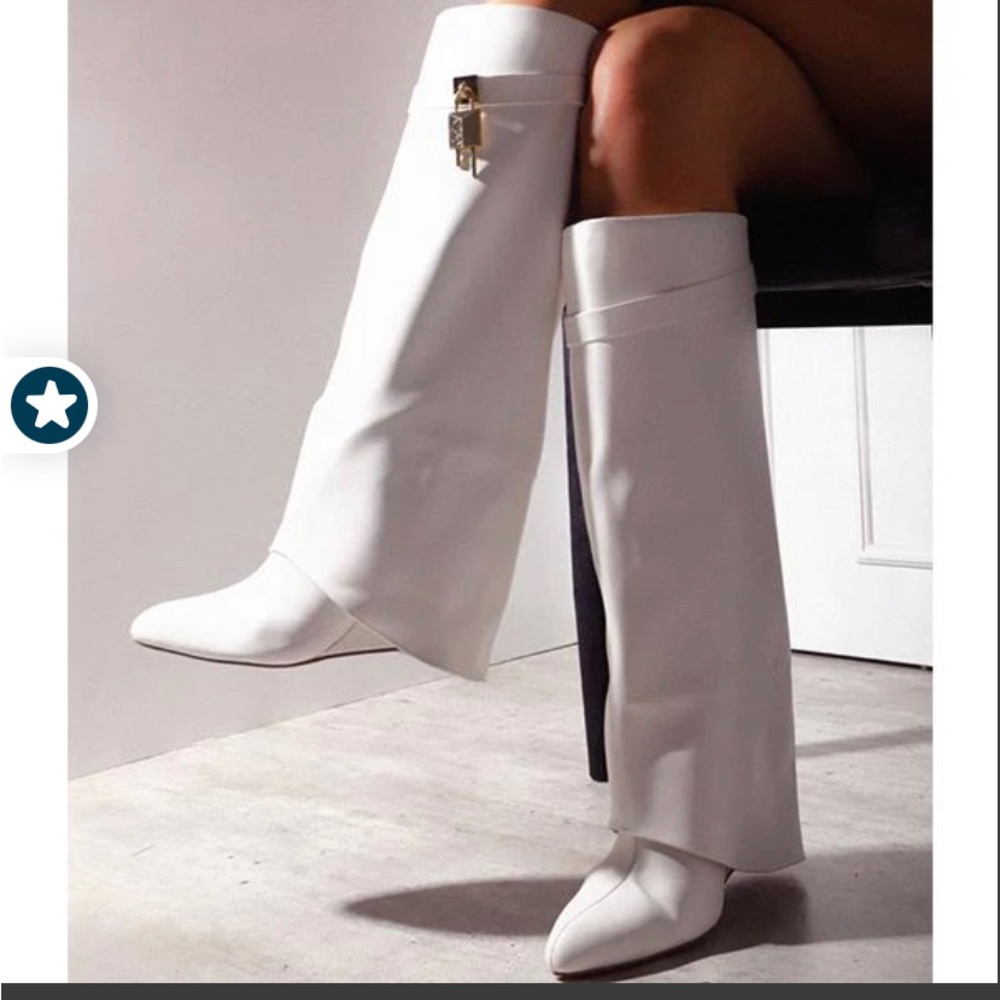 Shark Calf Skin soft leather Lock Detailed Wedged Heel Knee High Boots